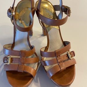 Michael Kors tan sandals/gold heel